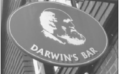 Darwin satte Skaperen ved livets opprinnelse